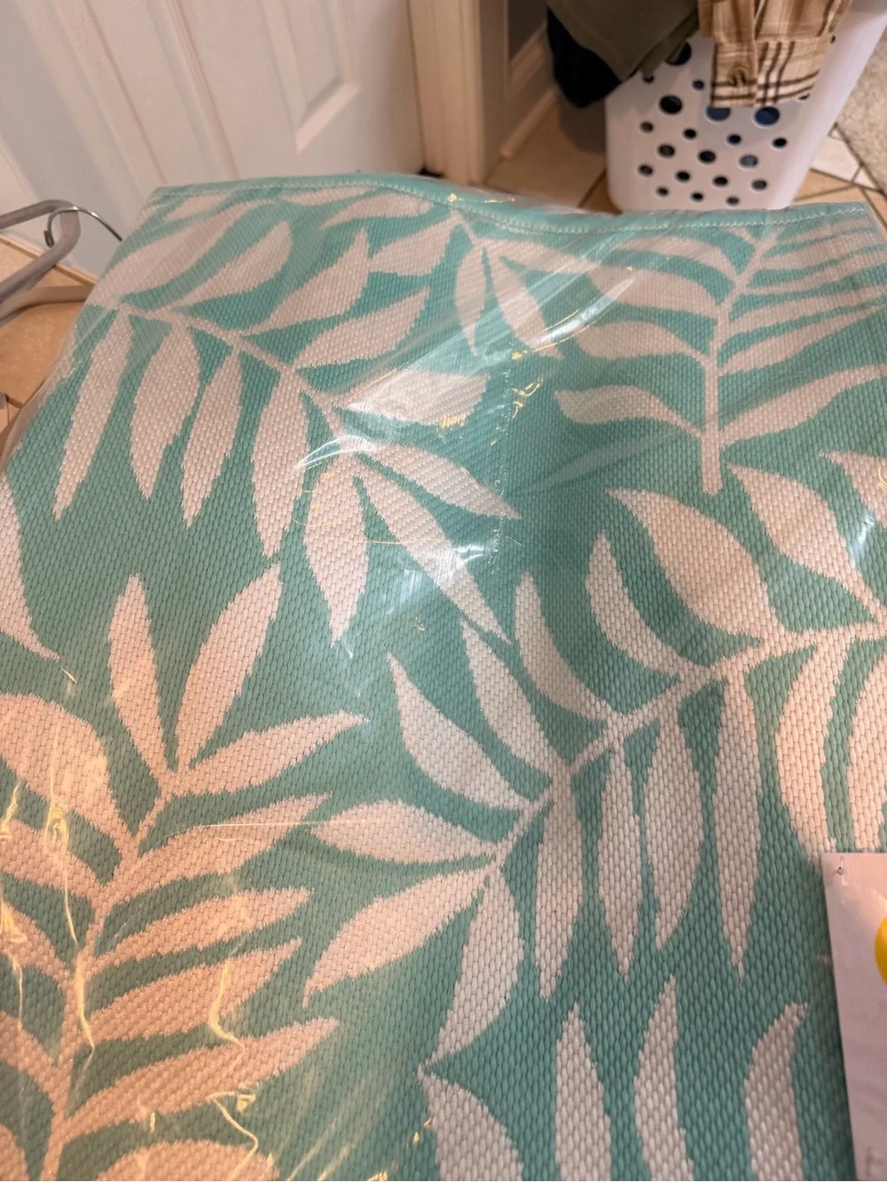 NWT Sun Squad Tropical Leaf Doormat Aqua & White 20x34